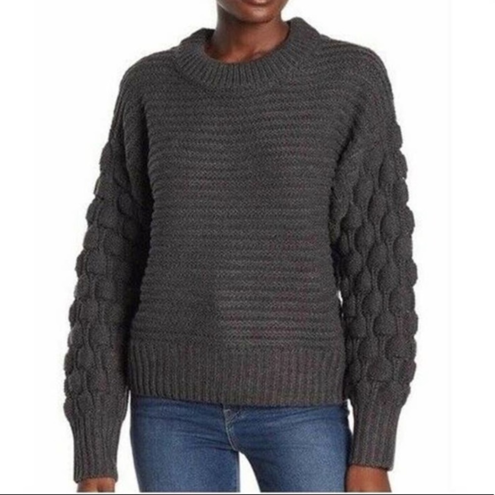 ✨ Elodie Knitted Gray Sweater!